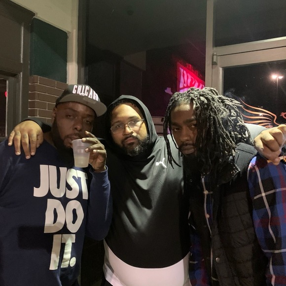 Meet your Posher, Manny - Picture 1 of 1